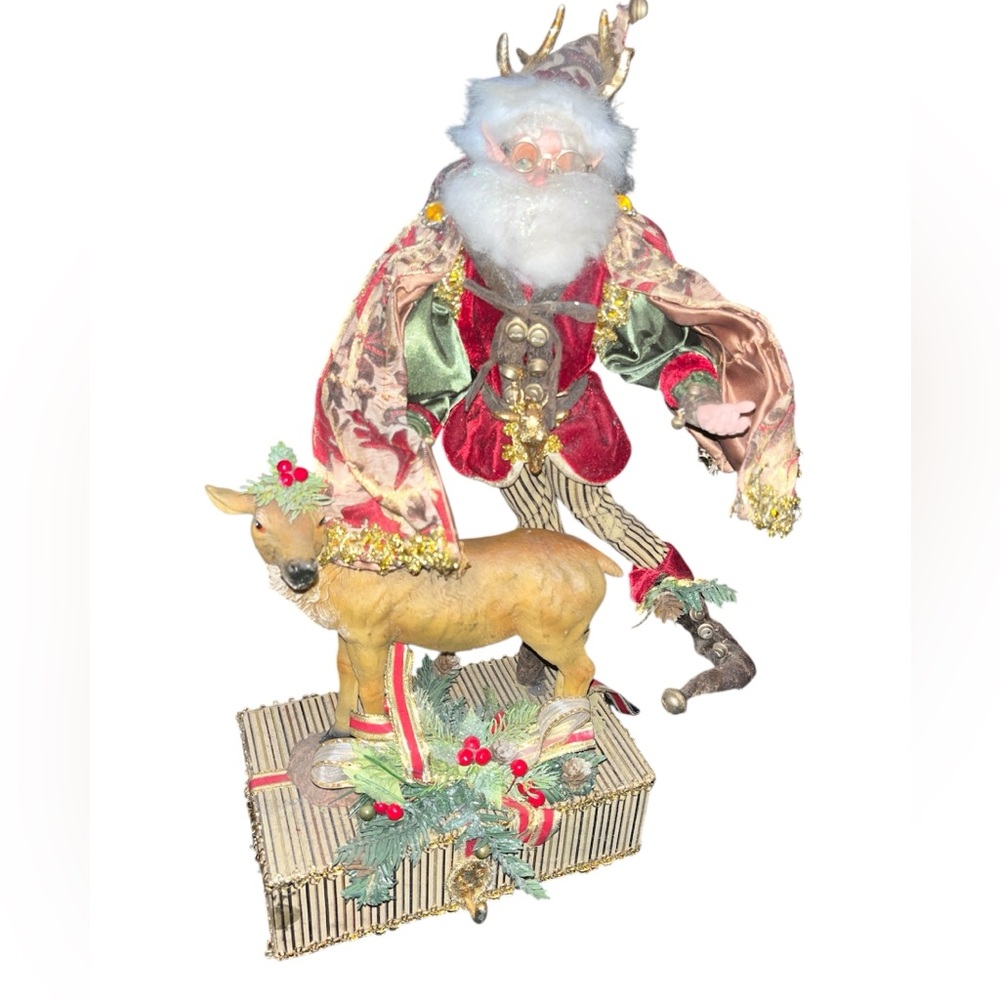 Mark Roberts Christmas Elf w/ Reindeer Figurine Gift Box Base Holiday Decor